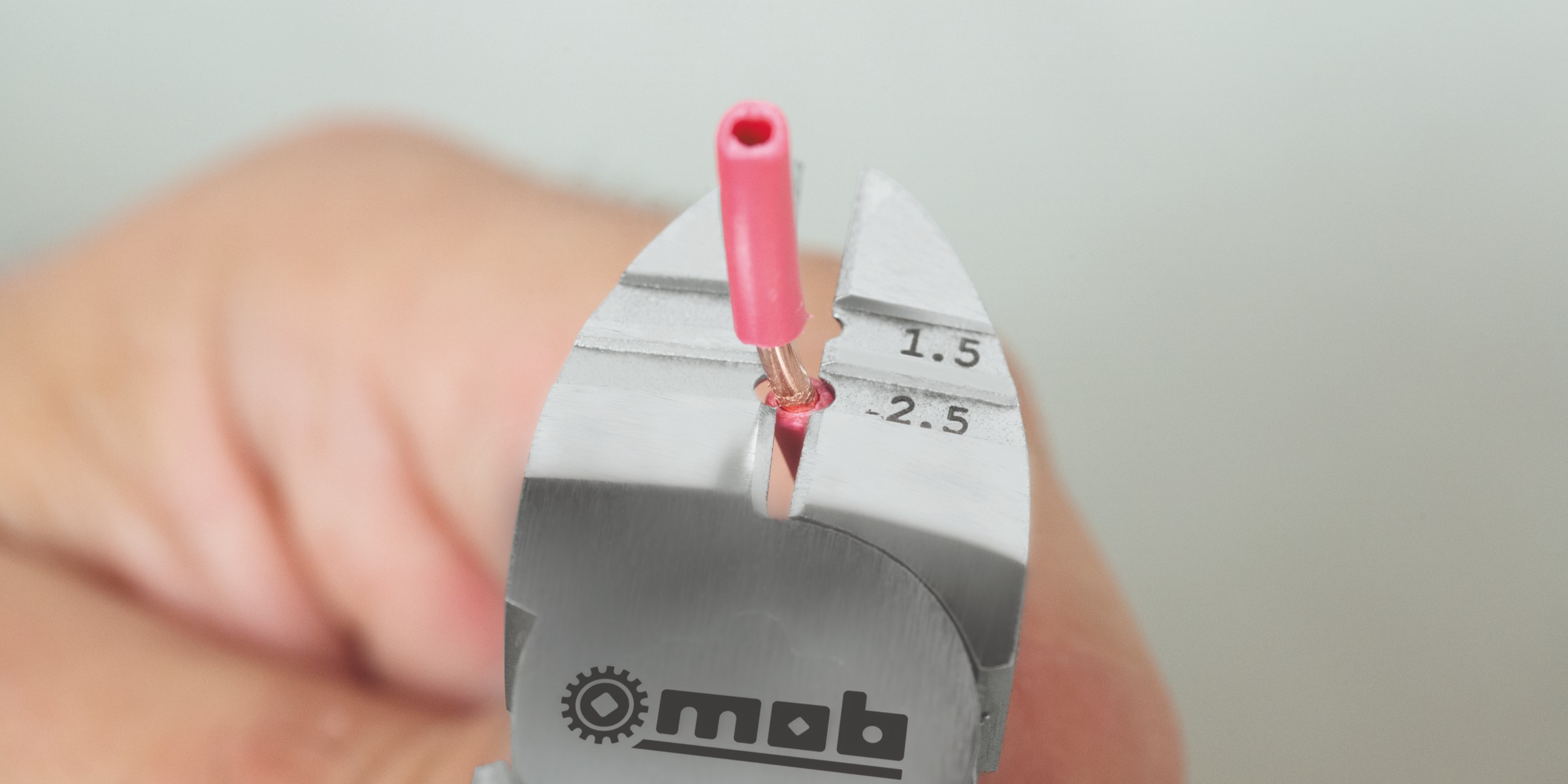 Diagonale Schneidezange & Abisolierzange